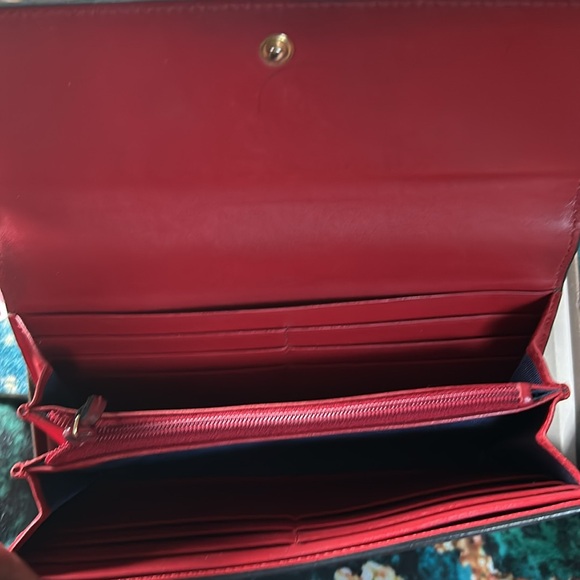 SOLD Like New GUCCI Bloom Long Wallet - Picture 8 of 10